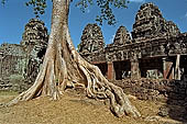 Banteay Kdei temple - west gopura of the third enclosure